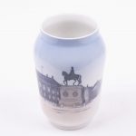 Antique porcelain vase. - Image 2