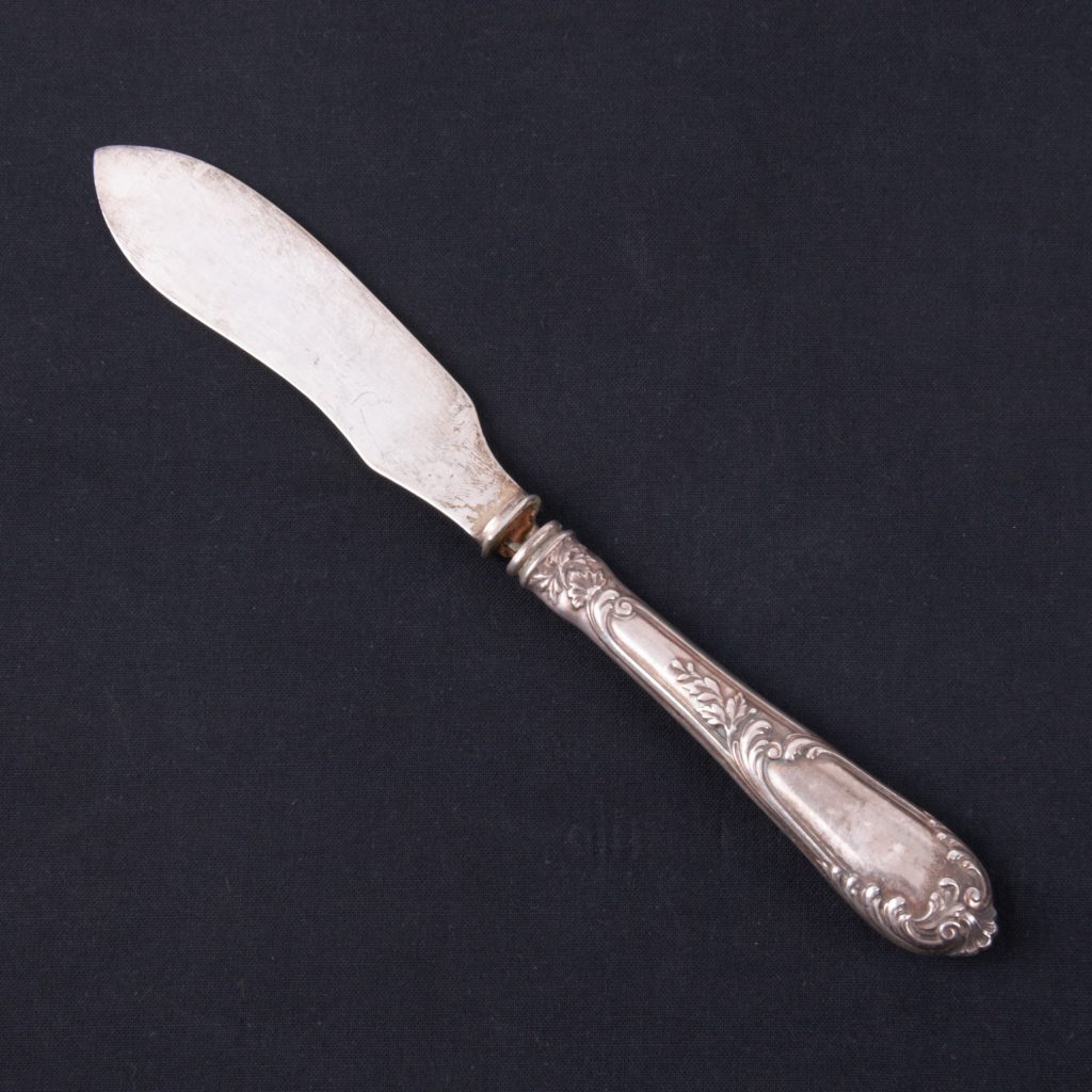 French Solid Silver Butter Knife. Antique weapons, collectibles