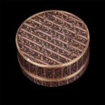 Antique French Gold 18k-0.750 tortoise shell jewelry box with floral motives — изображение 5