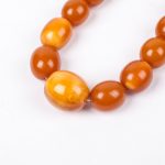 (English) Antique amber necklace. - Image 3