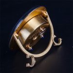 Cartier oval gilt-bronze desk clock with sapphire cabochons - Image 4