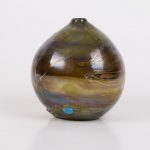 Antique green glass vase - Image 3