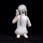 Spain porcelain figure of a girl with a dove - Image 4
