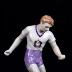 Hollohaza porcelain figure "Football player". — изображение 3
