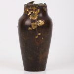 Antique Japanese bronze vase - Image 3