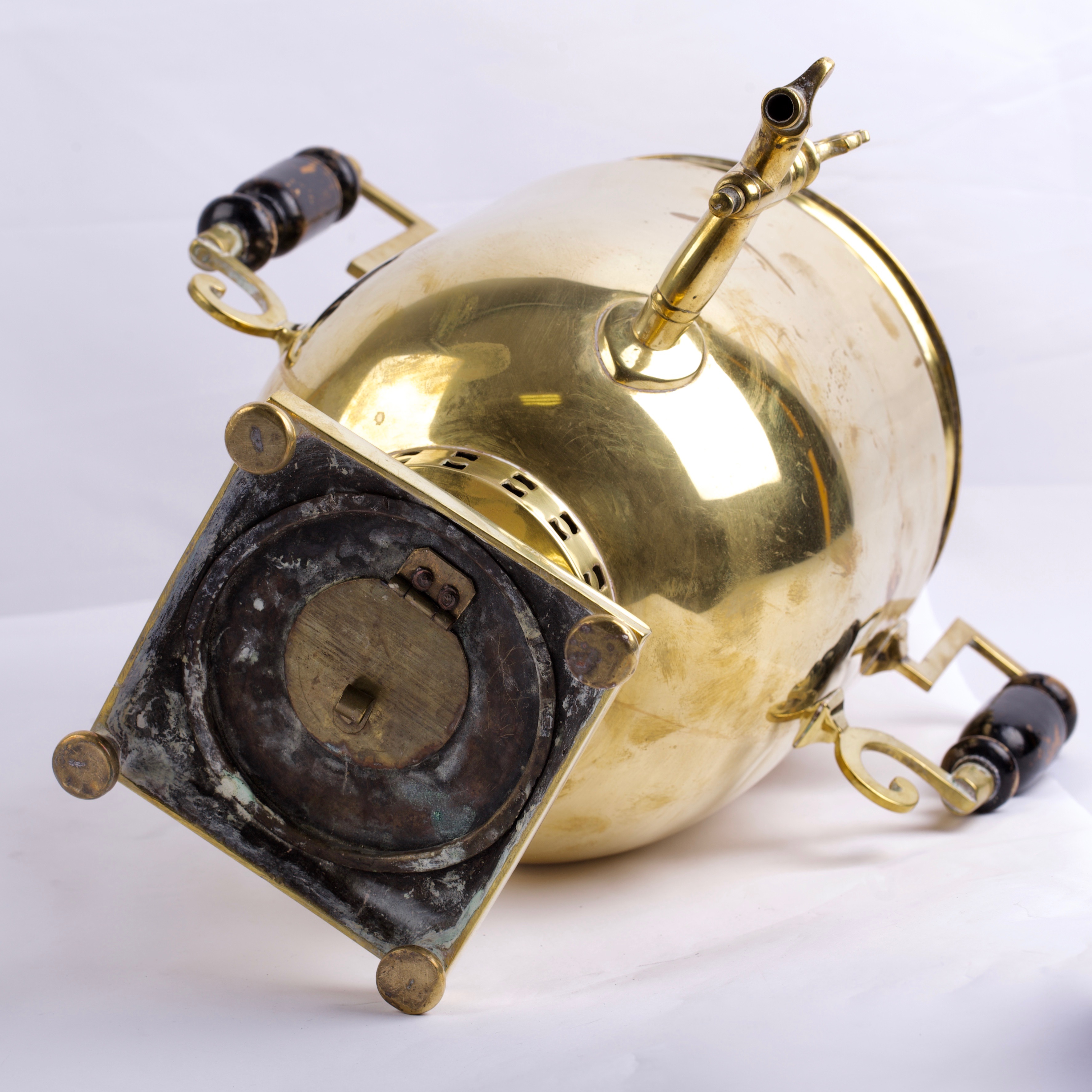 Russian brass samovar “Rudakov” - Antique weapons, collectibles