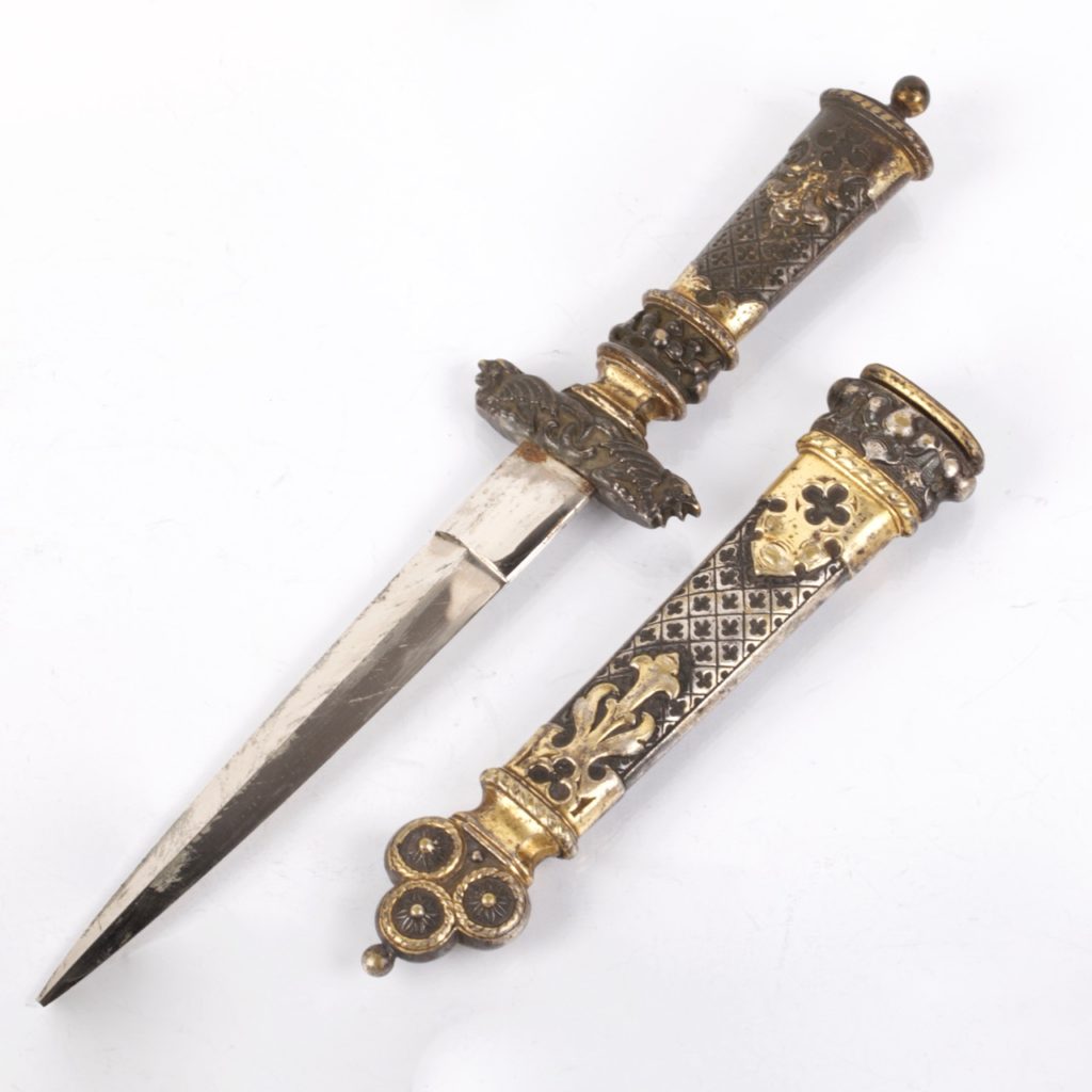 Romatic antique dagger - Antique weapons, collectibles, silver, icons ...