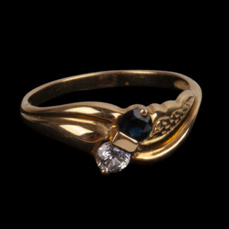 18K Gold Ring with Sapphire and White Stone