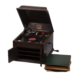 His Master’s Voice Model 109 tabletop gramophone with wooden case and records