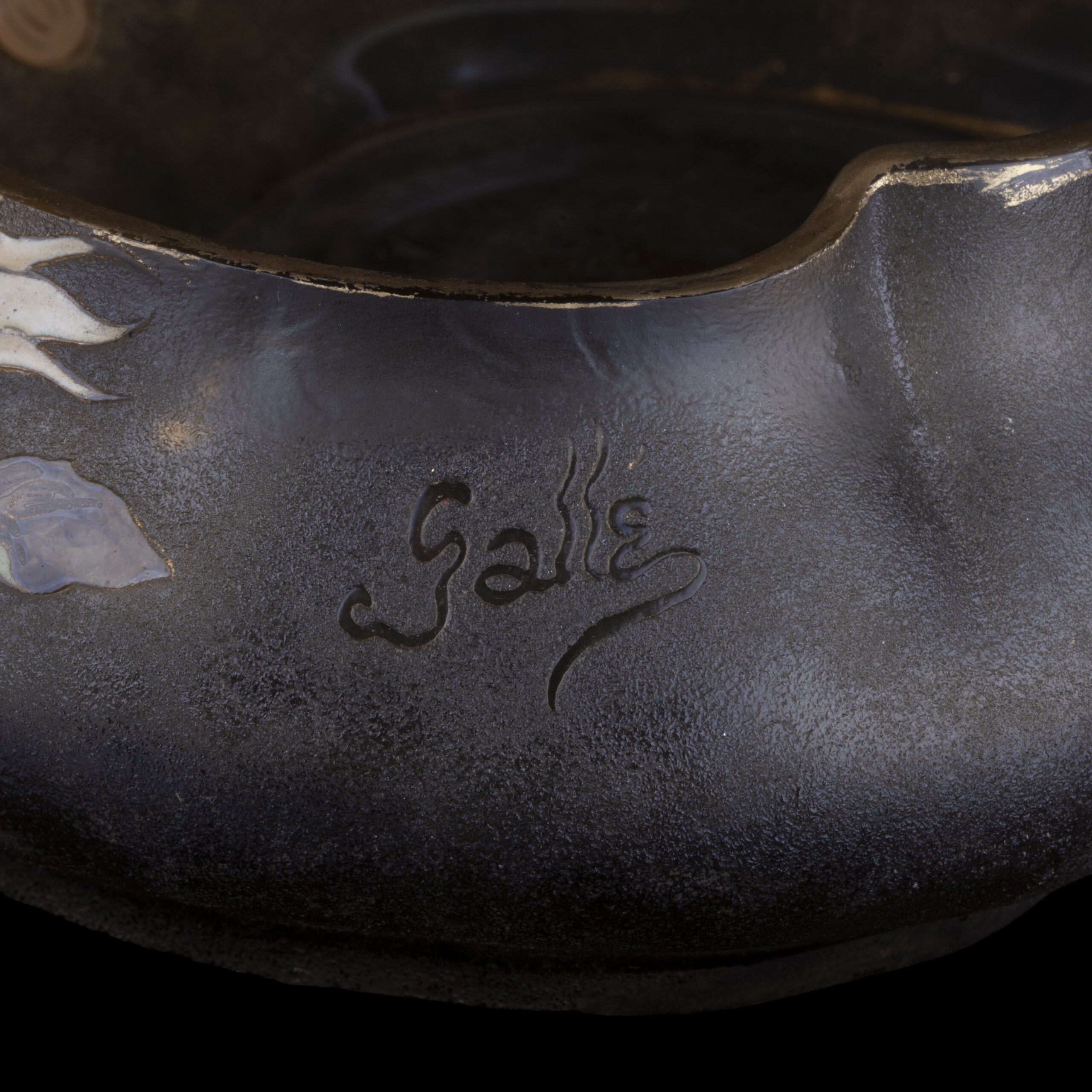 Museum-Quality Émile Gallé Art Nouveau Glass Bowl with Pumpkin Vine Decoration, circa 1900