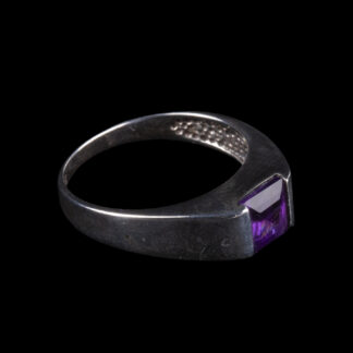 925 Sterling Silver Ring with Rectangular Purple Stone